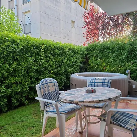 Juliana Planta Baixa Amb Jardinet I Jacuzzi A 5 Minuts De La Platja Gran Apartment